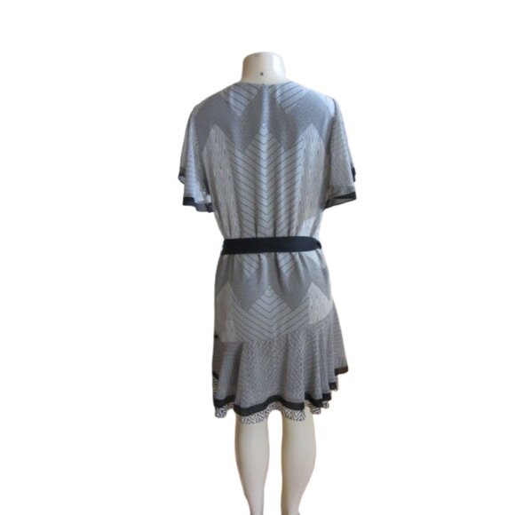 Reiss Hannah Zig Zag Print Tiered Dress, Black/Neutral in size 6 - Picture 7 of 9